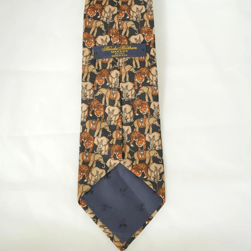 BROOKS‎ BROTHERS Makers Men's 100% Silk Necktie USA Designer ANIMALS Black/Gray